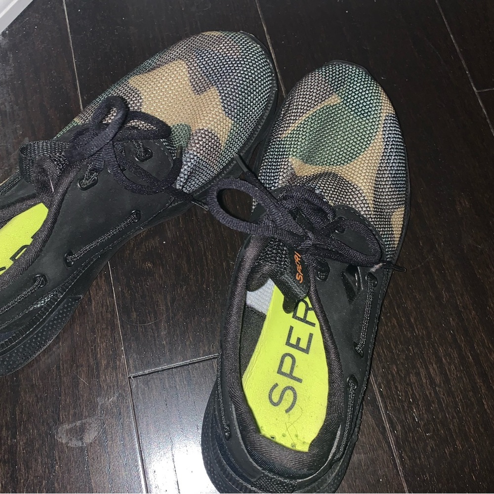 Womens sneakers